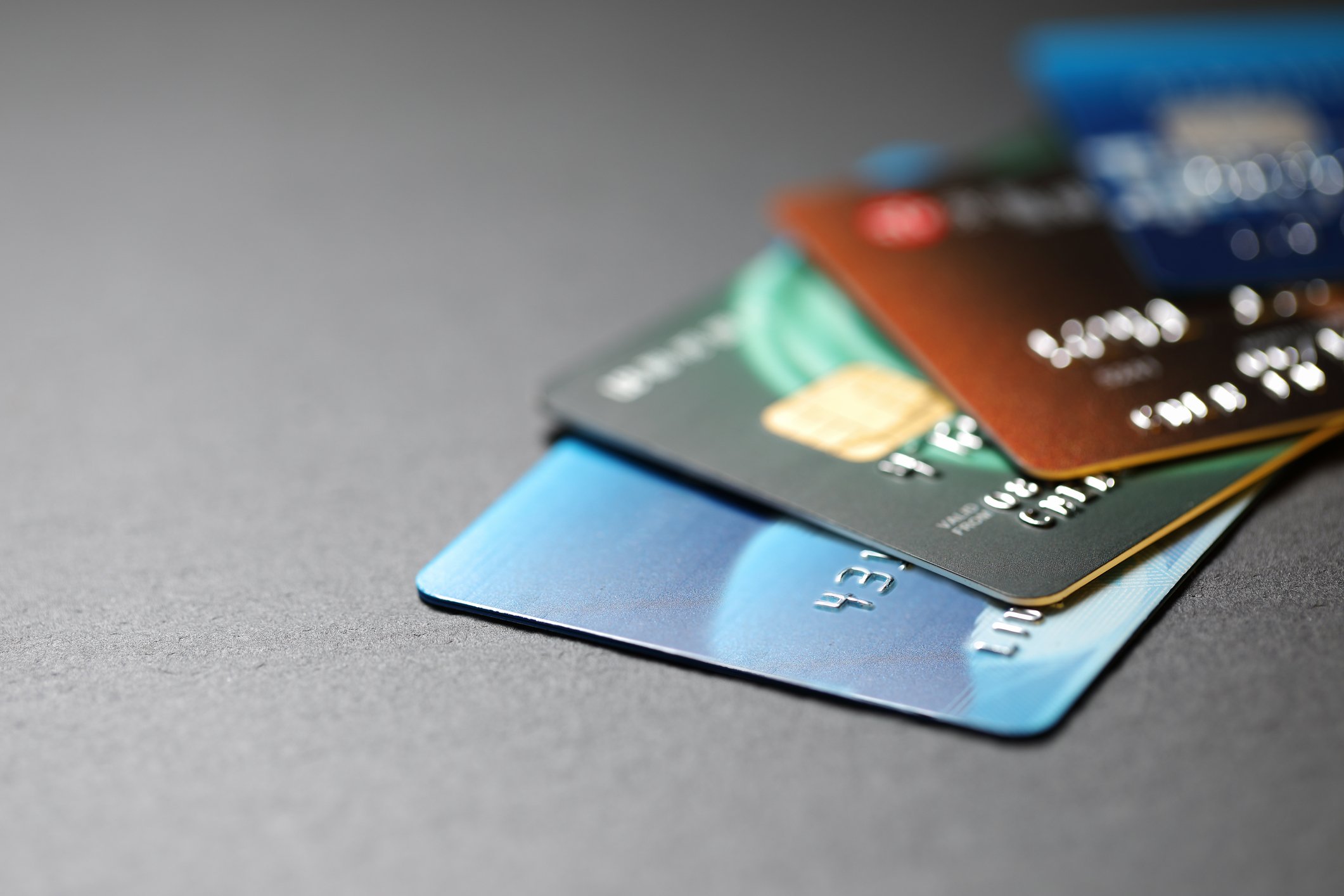 Cómo sacar efectivo de una tarjeta de crédito