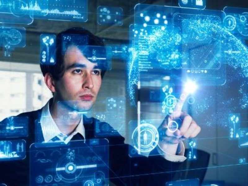 Talento tecnológico guatemalteco vinculado con servicios digitales, datos e innovación empresarial.